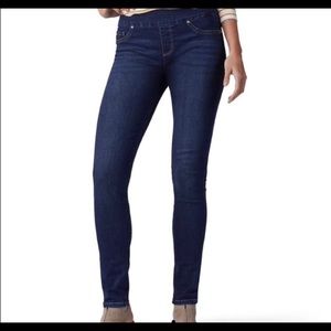 Lee Slim Fit Pull-On Jeans